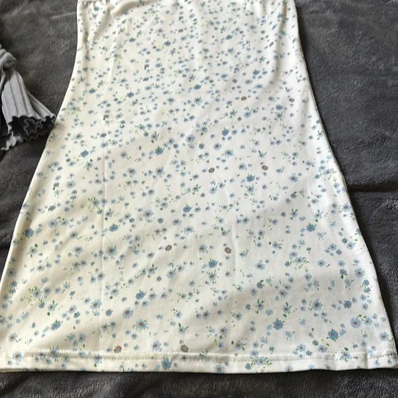 Floral Spaghetti Strap Dress - Picture 3 of 9